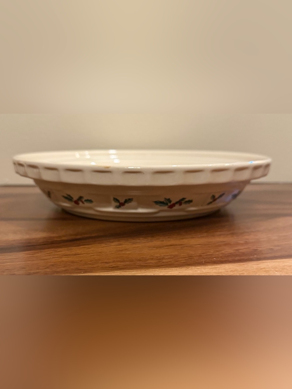Longaberger Woven Traditions Classic Holly Pie Plate